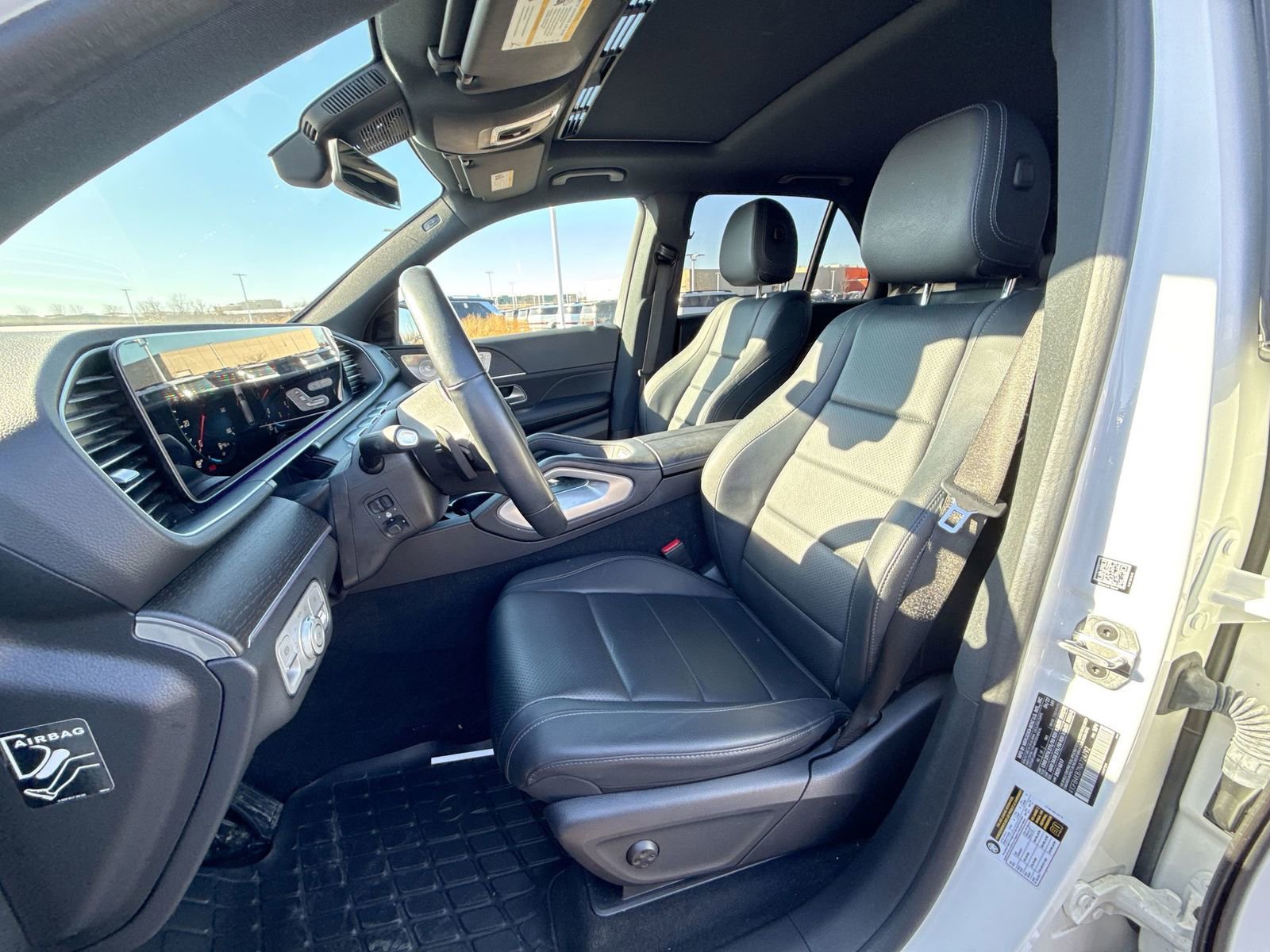 Used 2022 Mercedes-Benz GLE 350 4MATIC w/ Premium Package image 13