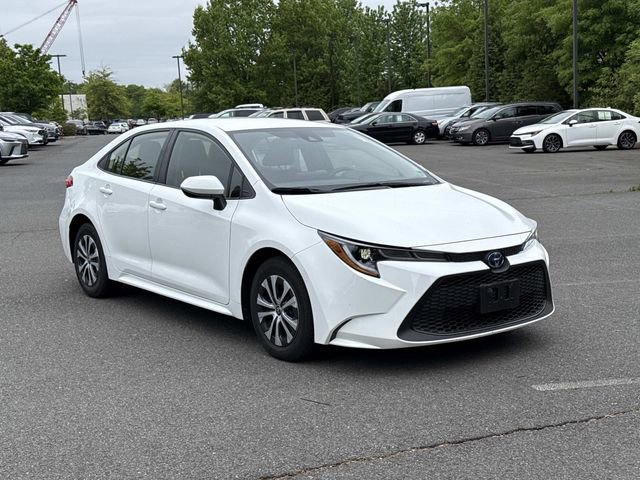 Used 2022 Toyota Corolla LE FWD image 1
