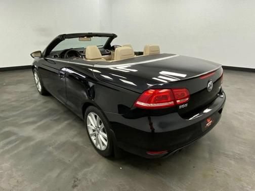 Used 2016 Volkswagen Eos Komfort FWD image 4