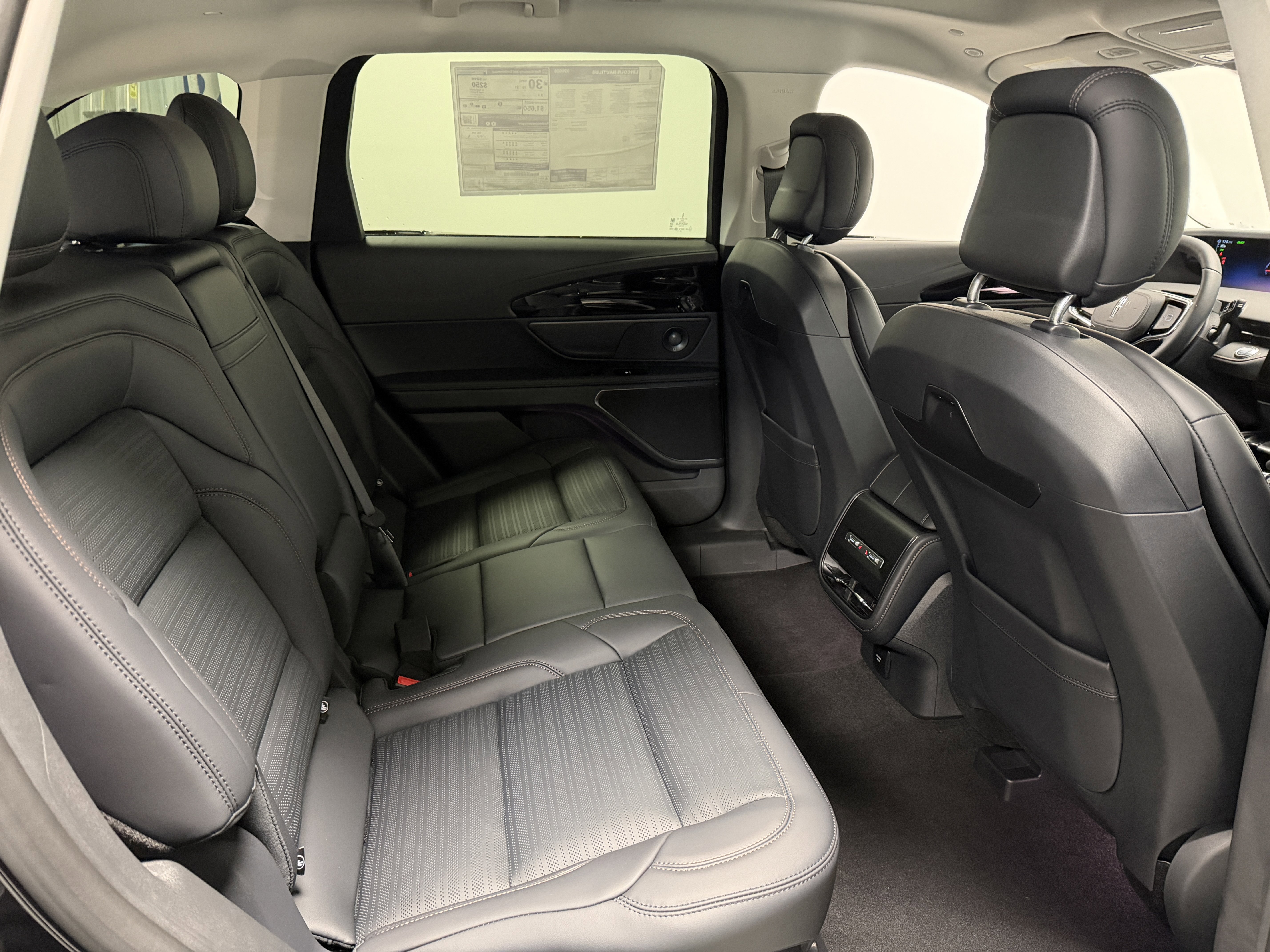 New 2026 Lincoln Nautilus Reserve image 27