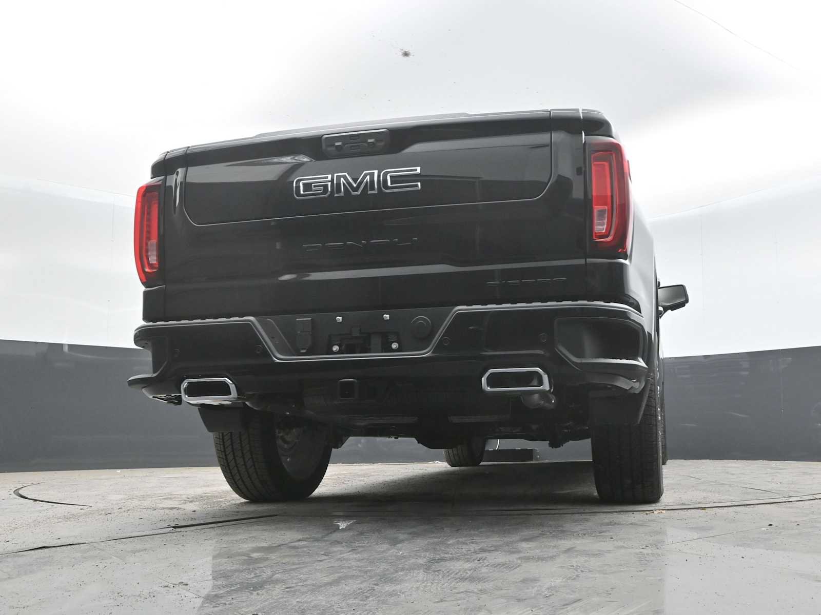 New 2026 GMC Sierra 1500 Denali w/ Denali Reserve Package AWD/4WD image 31