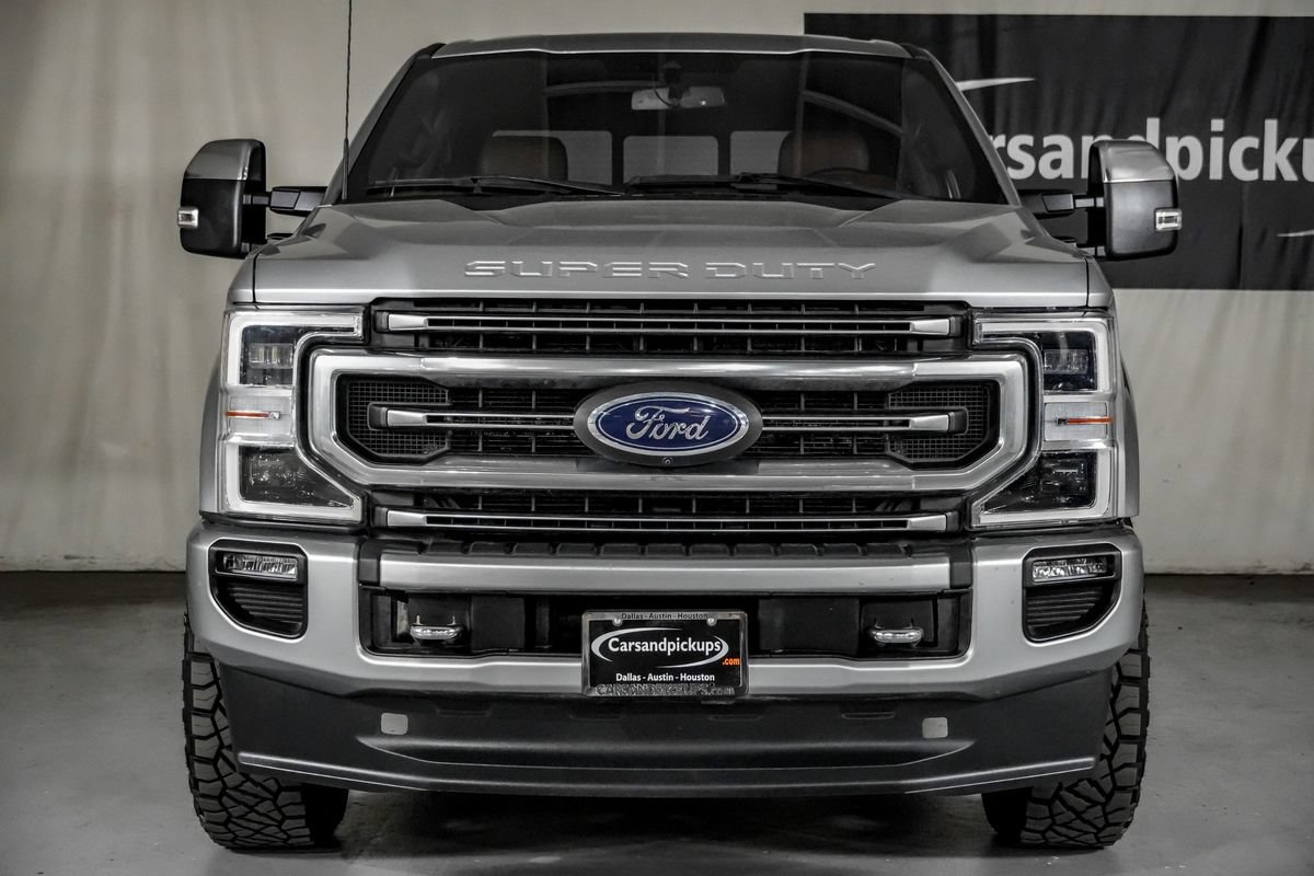 Used 2022 Ford F250 Platinum w/ FX4 Off-Road Package AWD/4WD image 3
