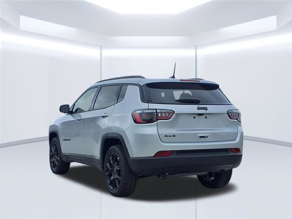 New 2026 Jeep Compass Latitude AWD/4WD image 7