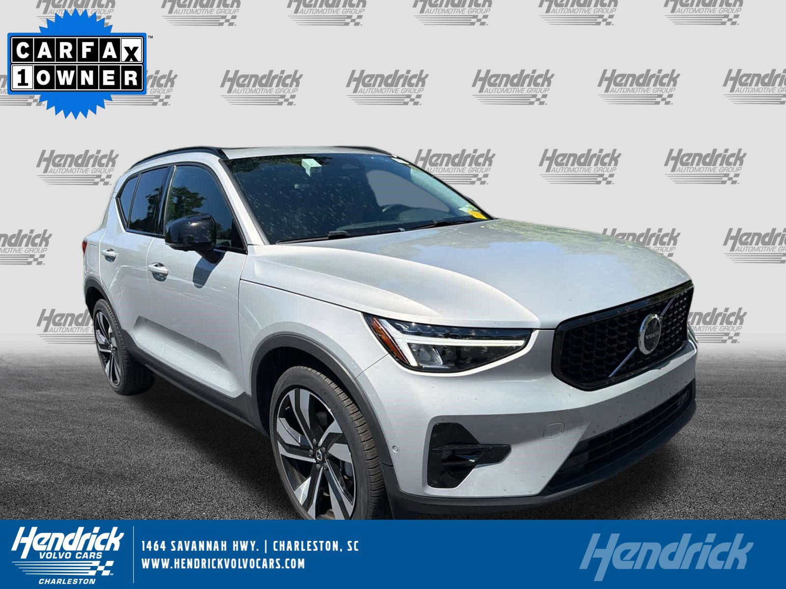 Used 2025 Volvo XC40 B5 Plus