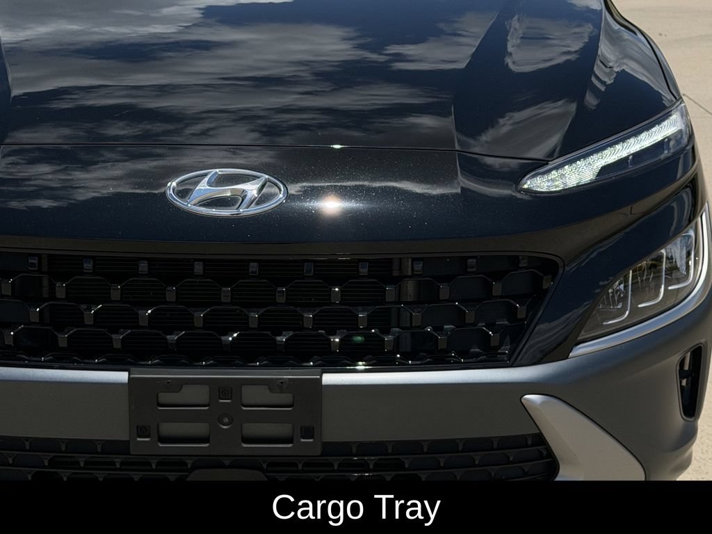 Used 2023 Hyundai Kona Limited w/ Cargo Package FWD image 4