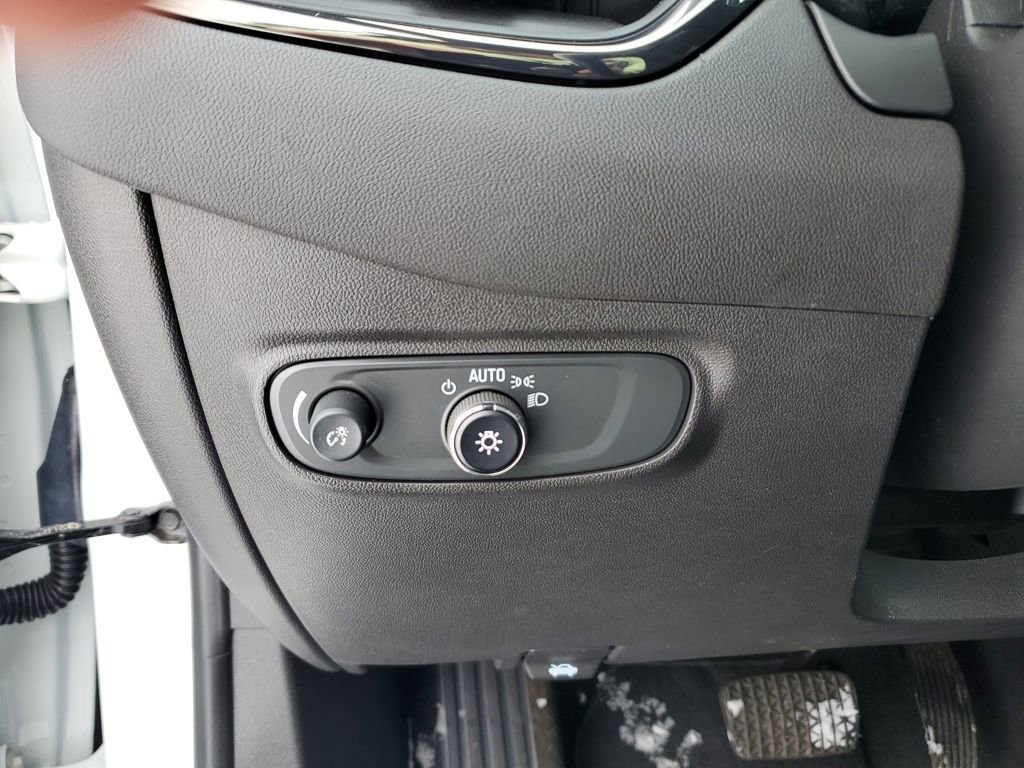 Certified 2023 Chevrolet Equinox RS w/ RS Leather Package image 19