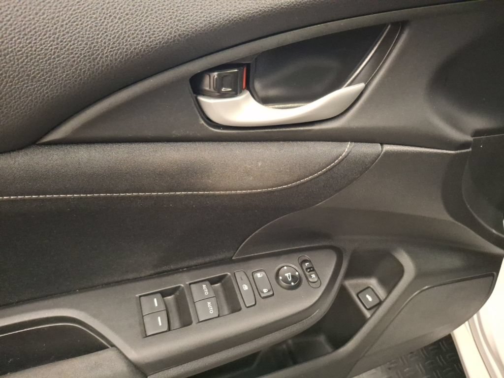 Used 2021 Honda Insight EX image 15