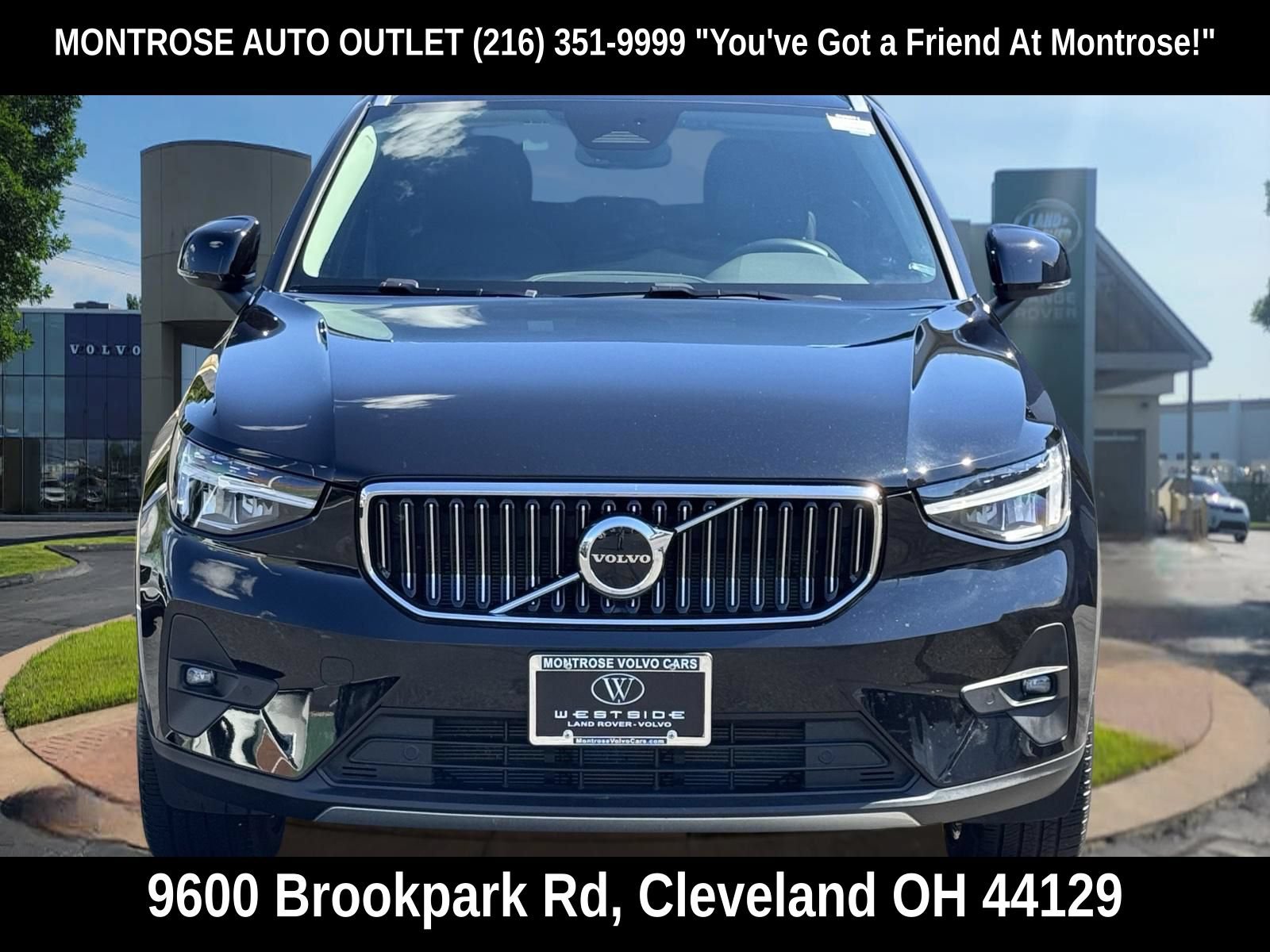 Certified 2023 Volvo XC40 B5 Plus w/ Protection Package Premier AWD/4WD image 11