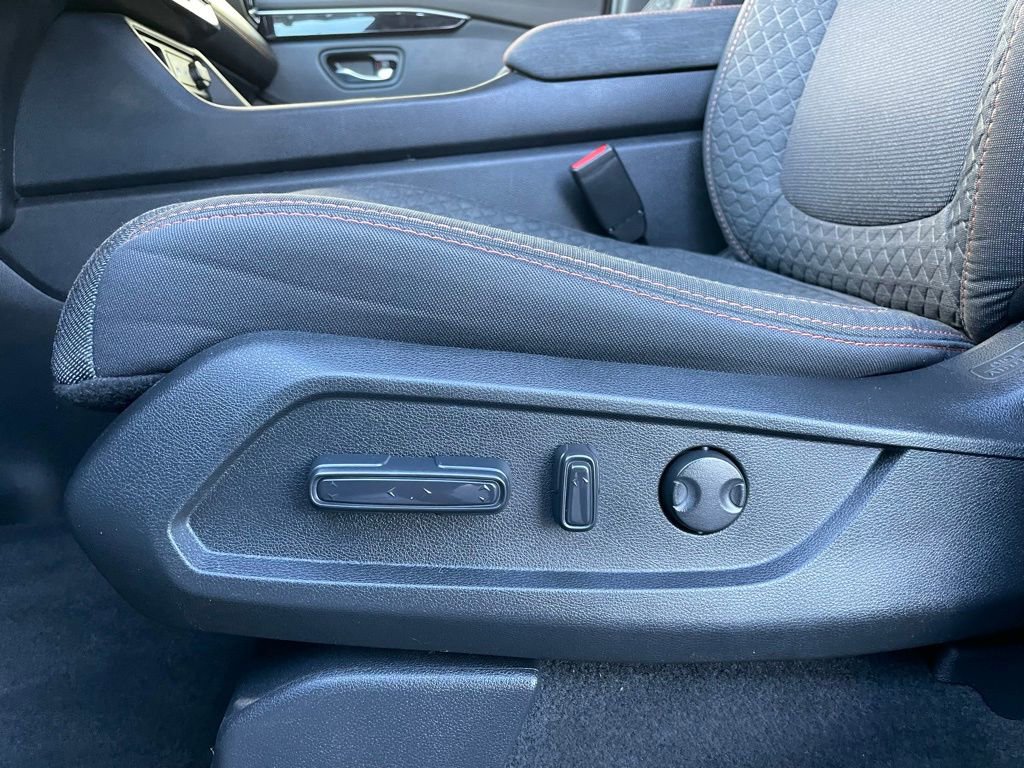 Certified 2025 Honda Pilot Sport image 24