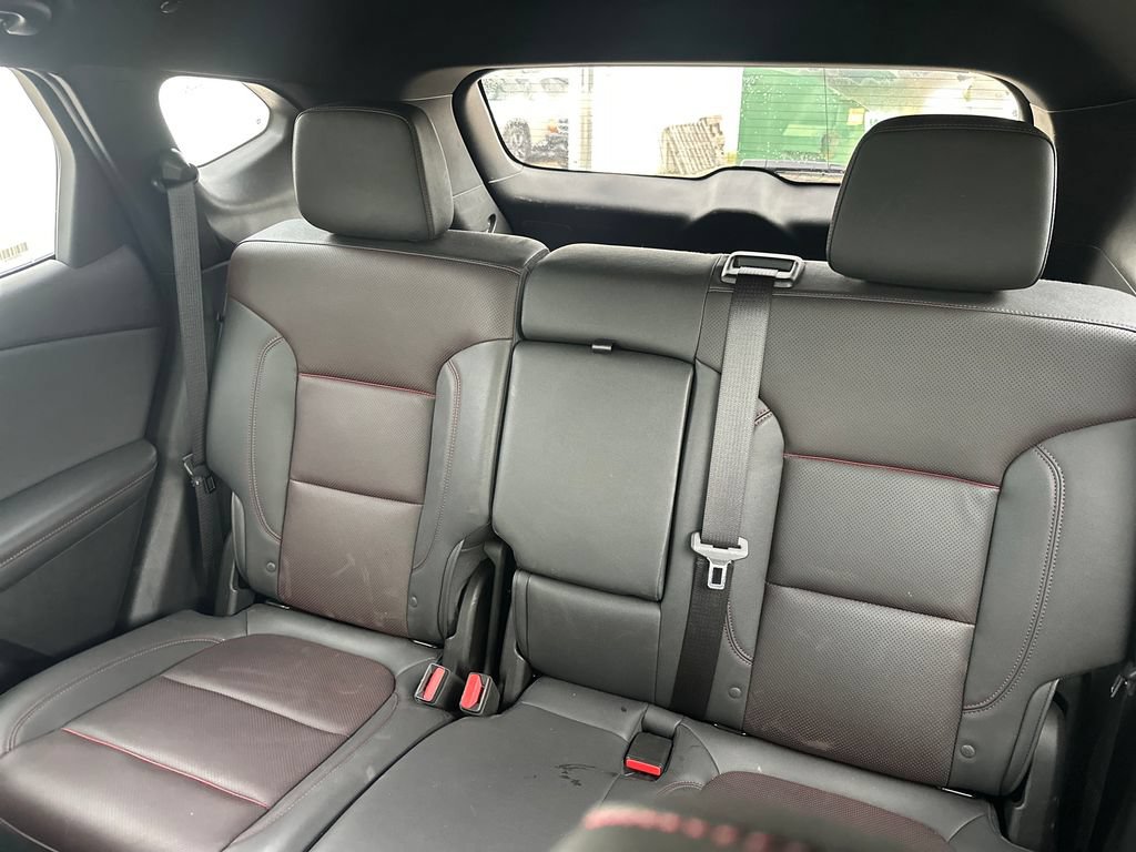 Used 2025 Chevrolet Blazer RS FWD image 21