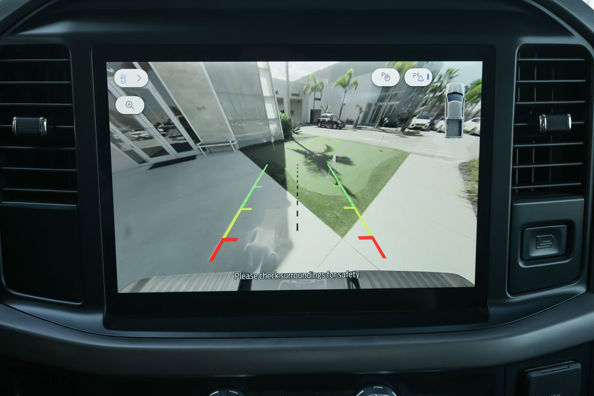 Used 2025 Ford F150 XLT w/ Equipment Group 301A Standard image 14