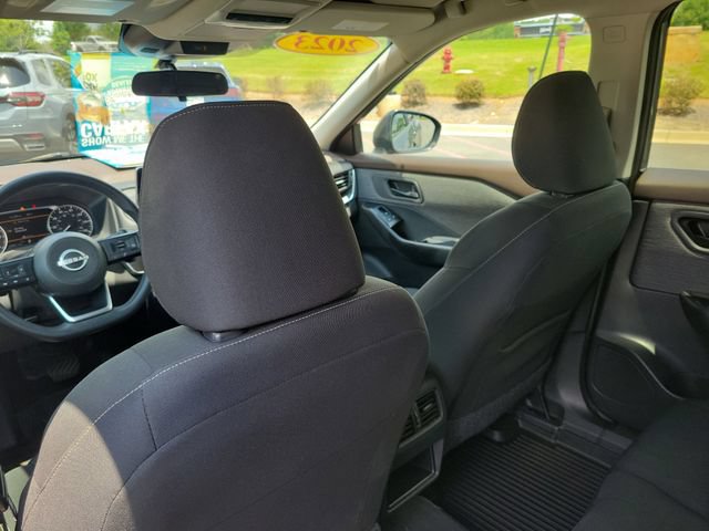 Used 2023 Nissan Rogue S AWD/4WD image 12