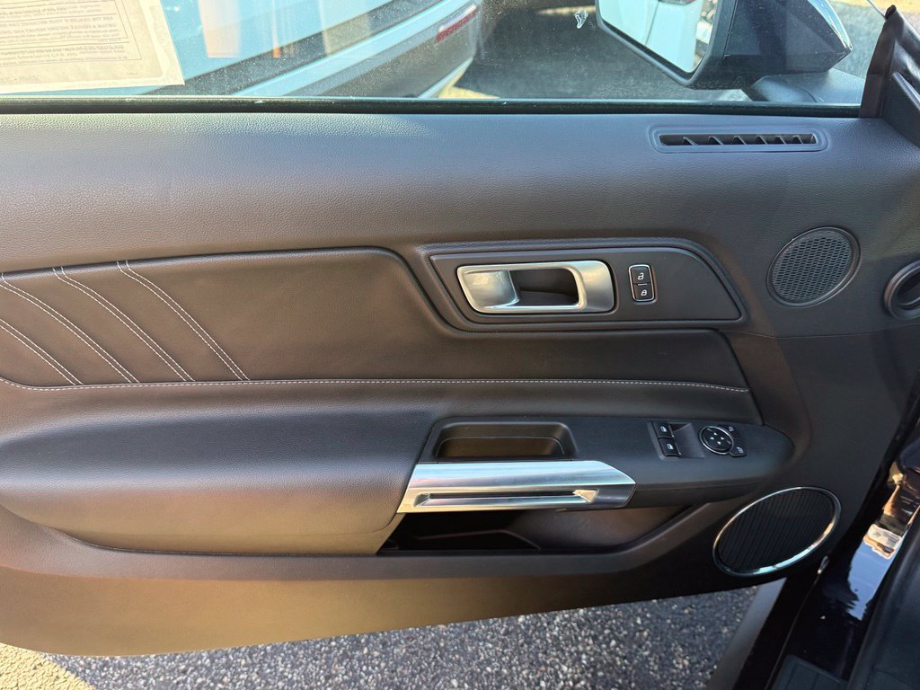 Used 2022 Ford Mustang Premium RWD image 15