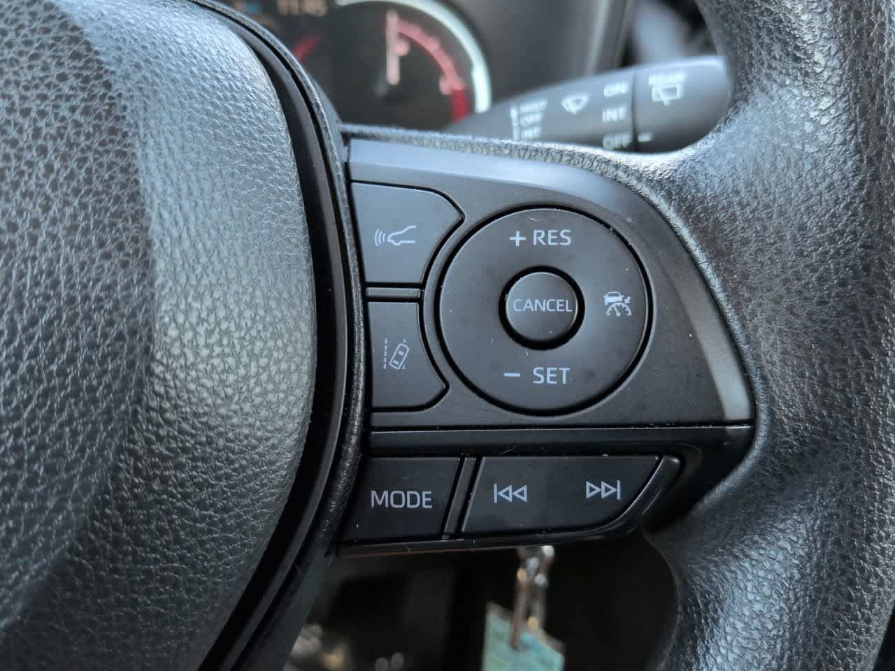 Certified 2023 Toyota RAV4 LE FWD image 23