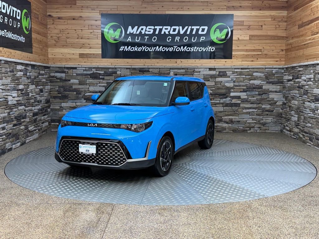 Used 2023 Kia Soul EX image 4