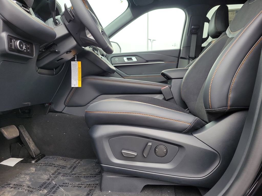 New 2026 Ford Explorer Tremor w/ Tremor Convenience Package image 17