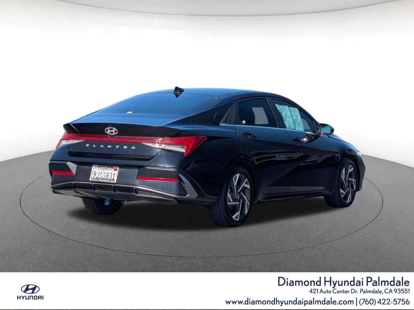 Certified 2024 Hyundai Elantra SEL w/ Convenience Package FWD image 7