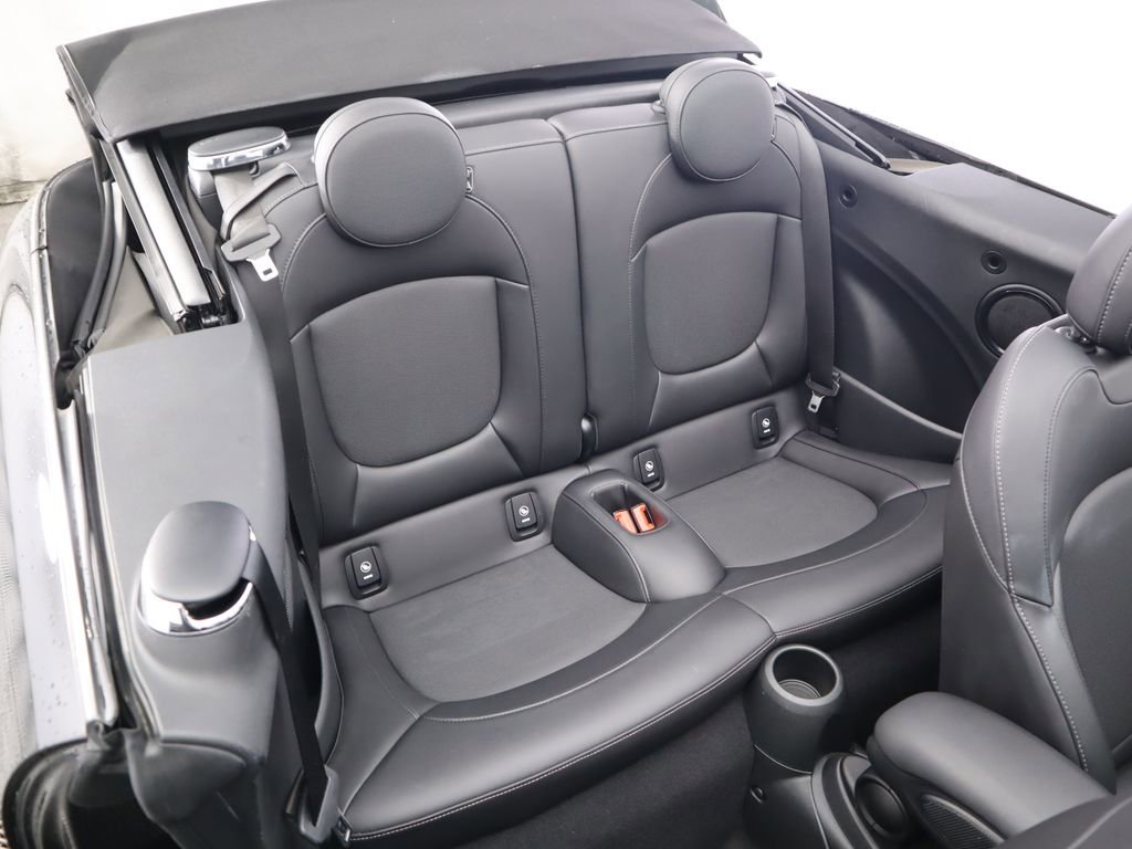 Used 2023 MINI Cooper S image 30