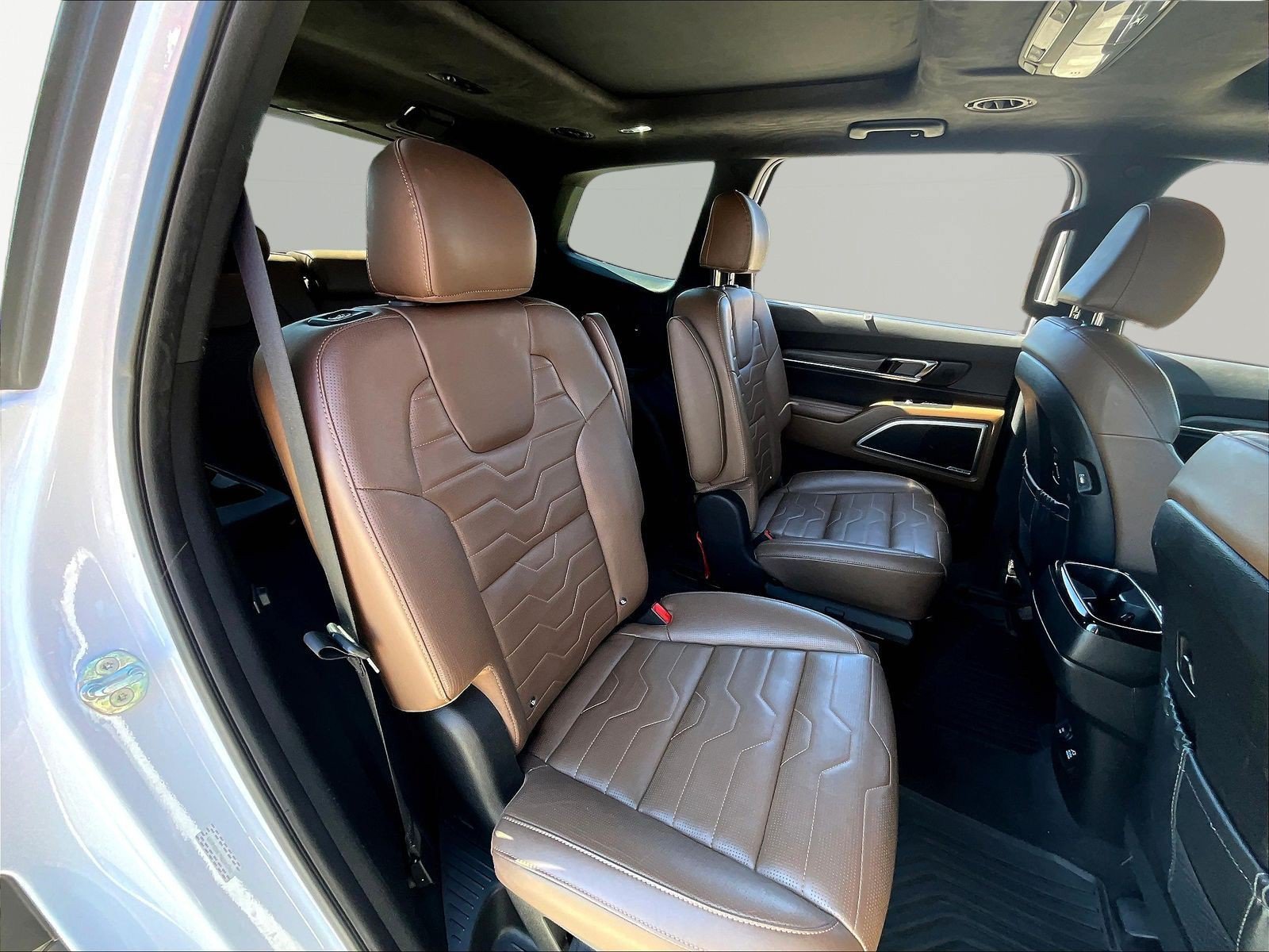 Used 2022 Kia Telluride SX w/ SX Prestige Package AWD/4WD image 25