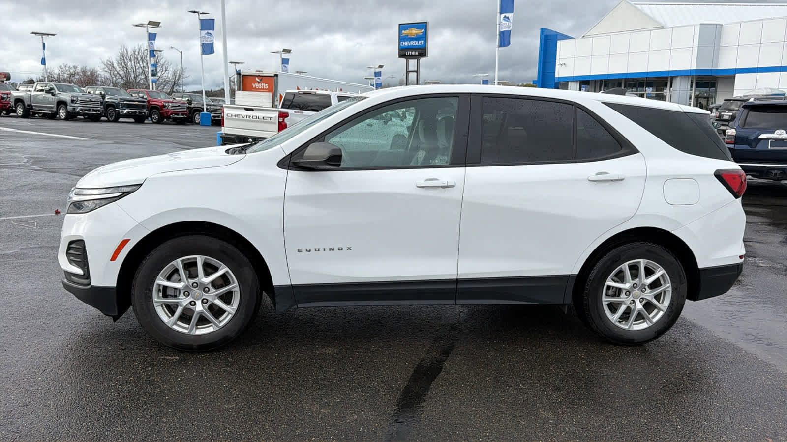 Certified 2022 Chevrolet Equinox LS w/ LS Convenience Package image 8