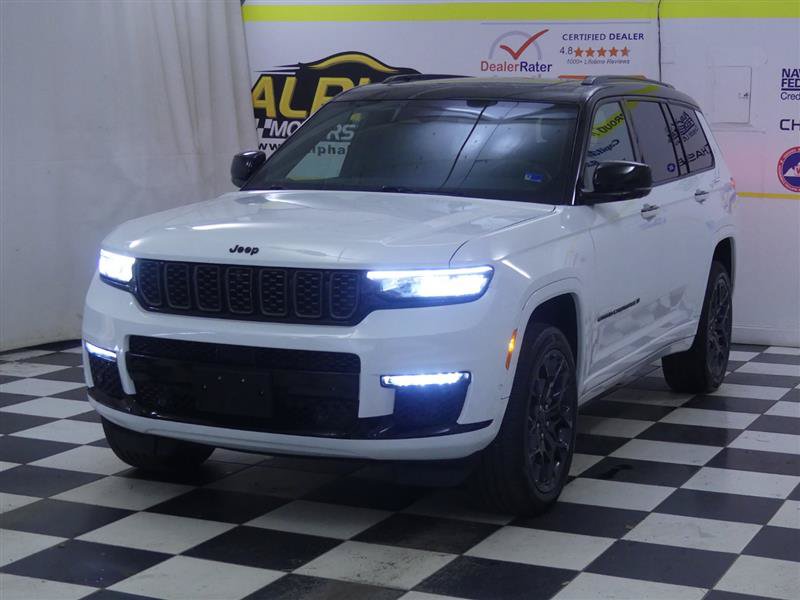 Used 2023 Jeep Grand Cherokee L Summit AWD/4WD image 4