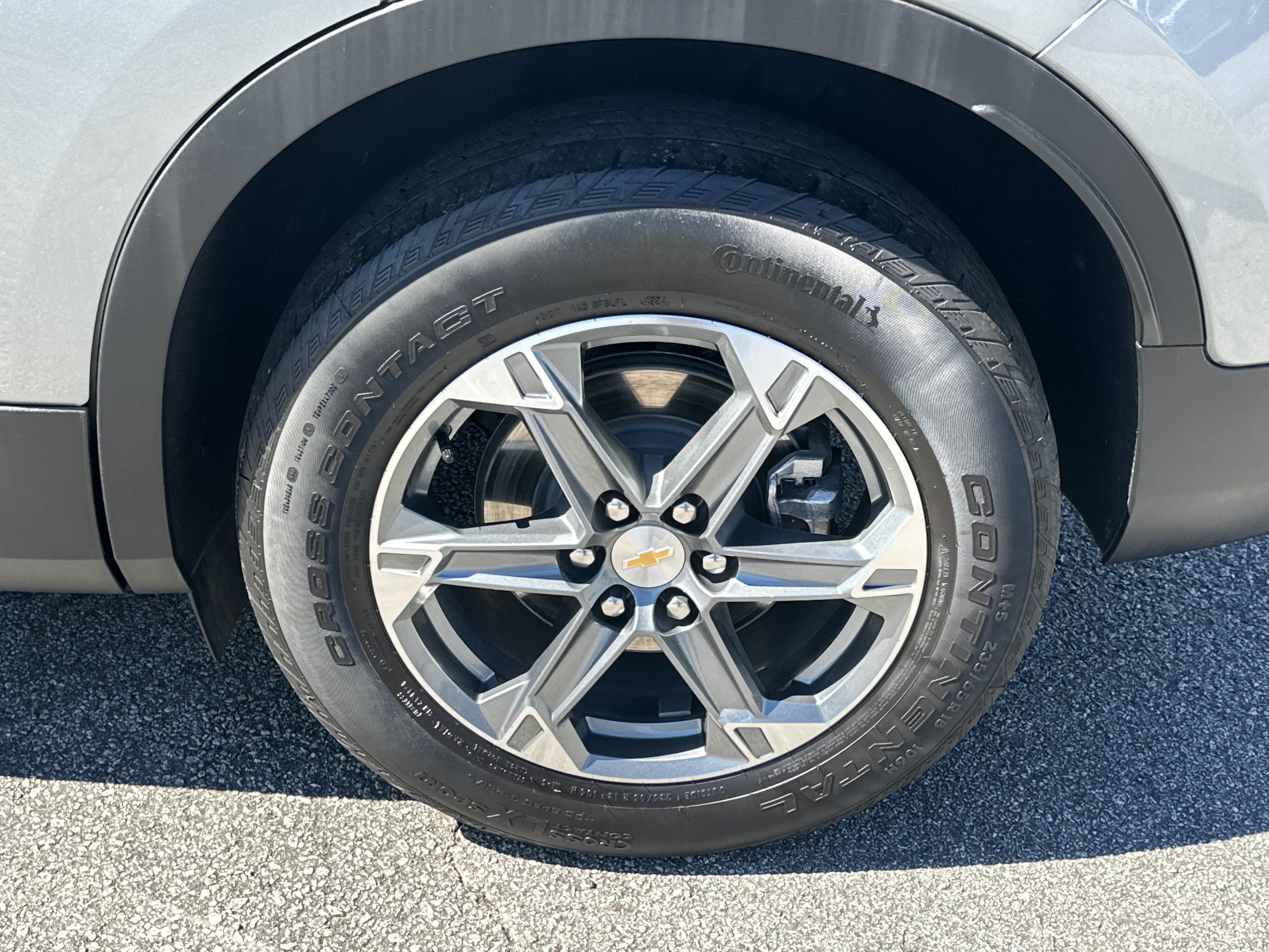Used 2025 Chevrolet Blazer LT FWD image 19