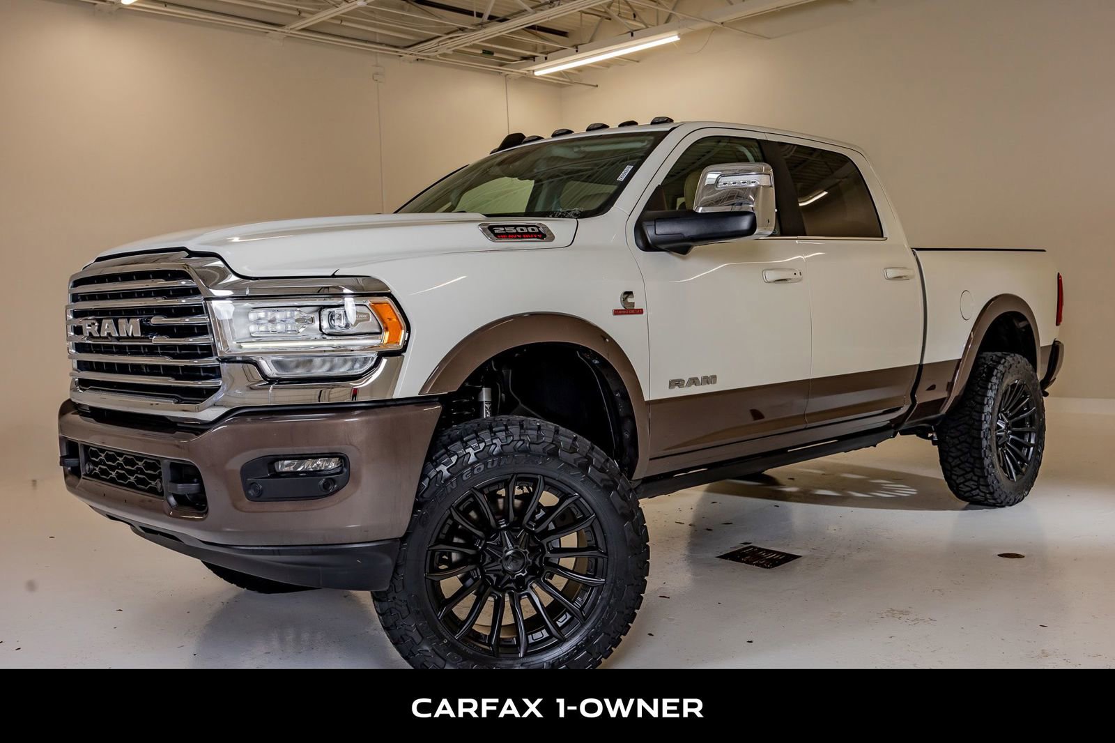 Used 2024 RAM 2500 Limited w/ Towing Technology Group AWD/4WD image 5