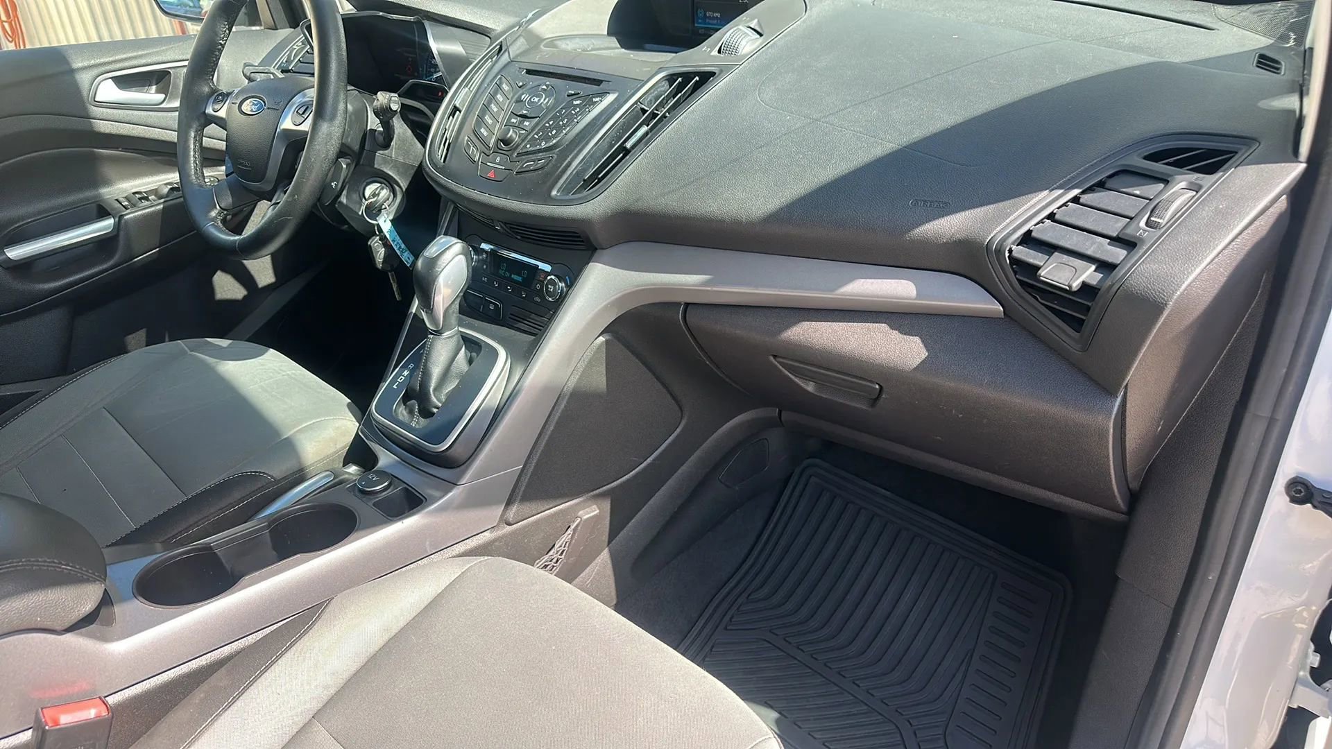 Used 2015 Ford C-MAX SE w/ Interior Protection Package image 18