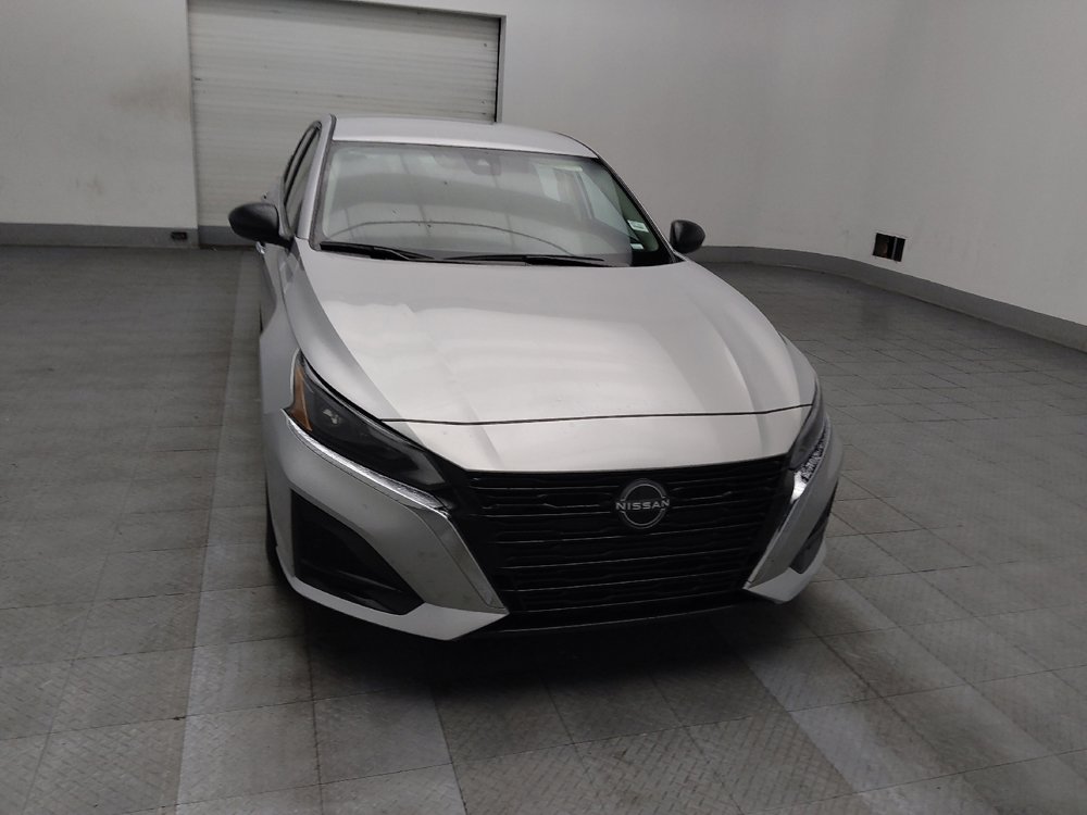 Used 2024 Nissan Altima 2.5 SV image 14