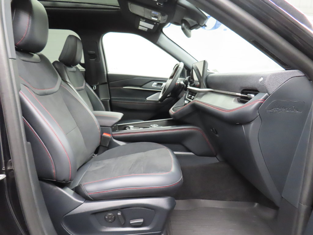 Used 2026 Ford Explorer ST AWD/4WD image 41