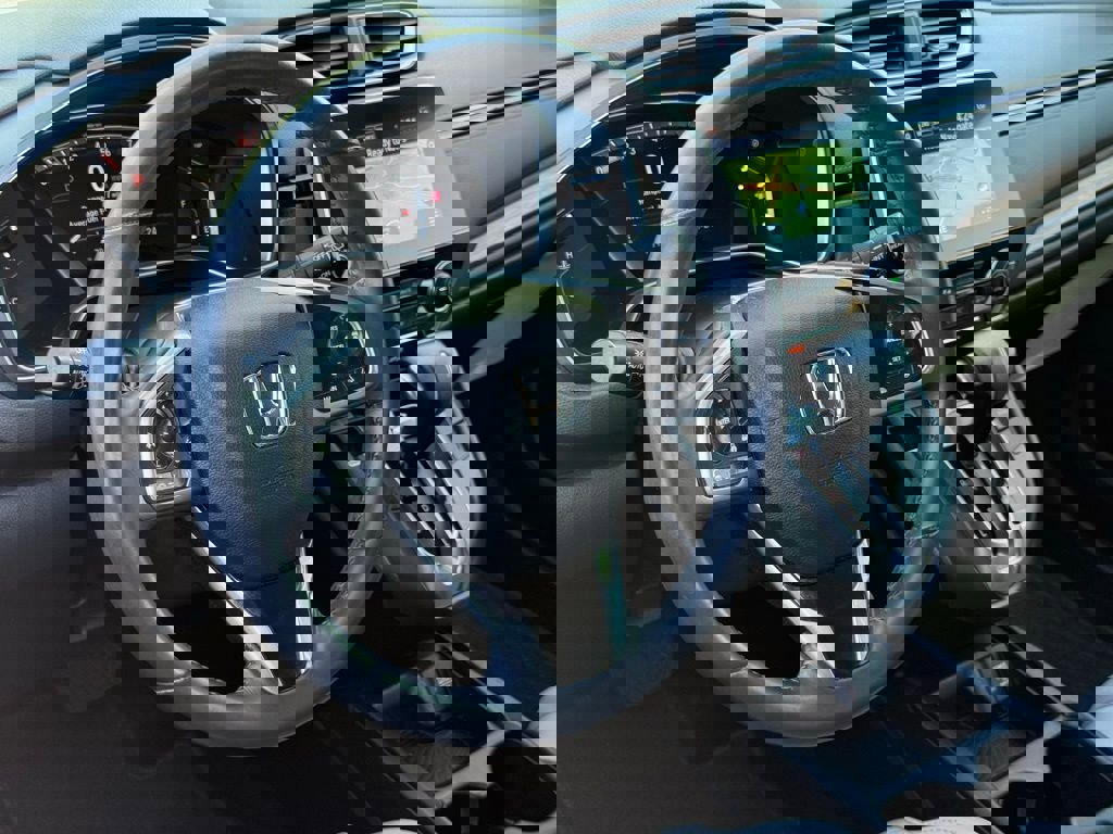 Used 2019 Honda CR-V Touring image 18