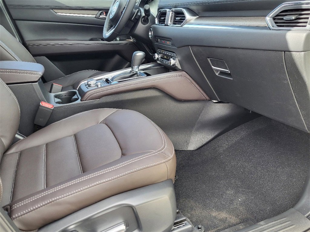 New 2025 MAZDA CX-5 Signature image 18