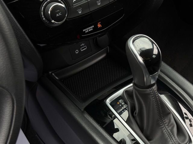 Used 2019 Nissan Rogue S image 30