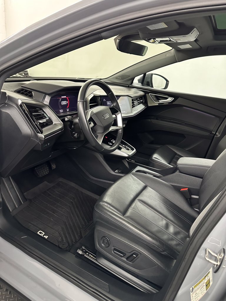Used 2024 Audi Q4 e-tron Prestige AWD/4WD image 10