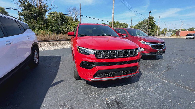 Used 2024 Jeep Compass Limited image 8