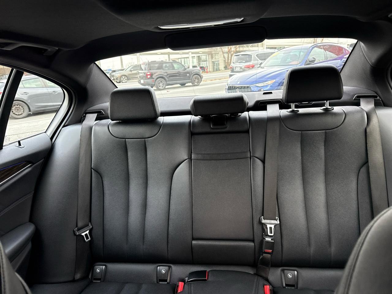 Used 2019 BMW 530i xDrive w/ Convenience Package image 38