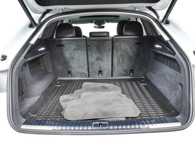 Used 2024 Audi Q8 Prestige AWD/4WD image 29