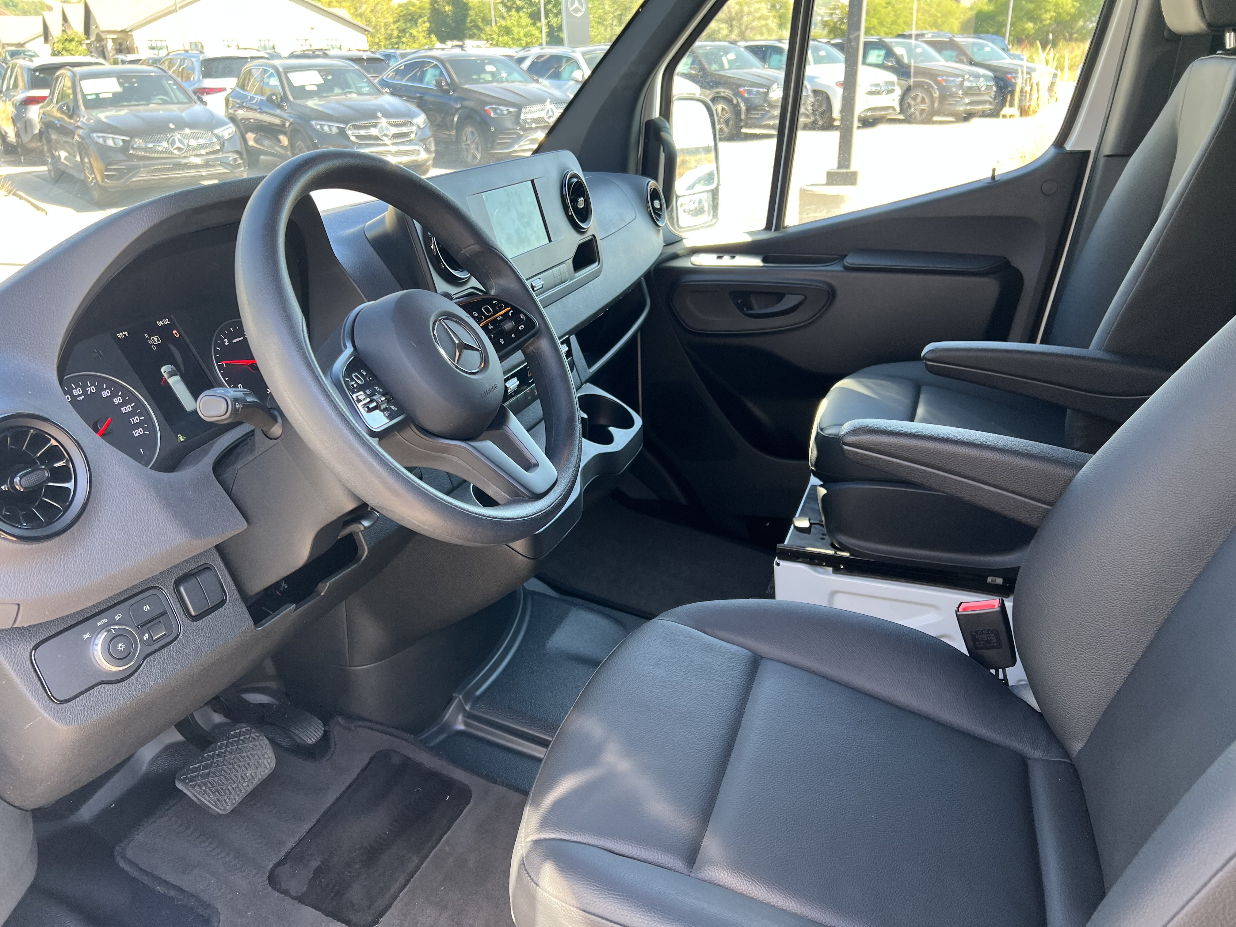 Certified 2023 Mercedes-Benz Sprinter 2500 image 4
