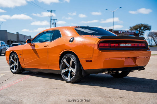 Used 2014 Dodge Challenger R/T RWD image 6