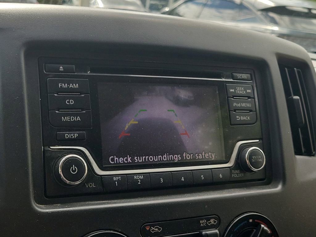 Certified 2018 Nissan NV200 S image 32