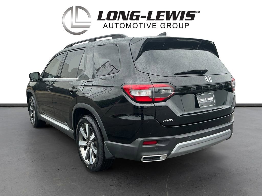 Used 2023 Honda Pilot Elite image 4