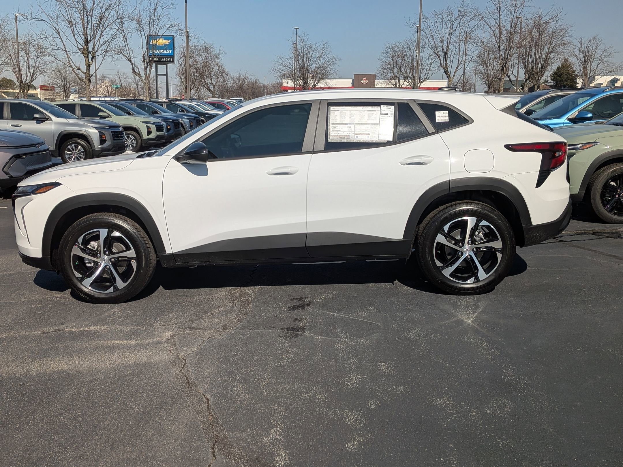 New 2026 Chevrolet Trax RS w/ Sunroof Package image 5