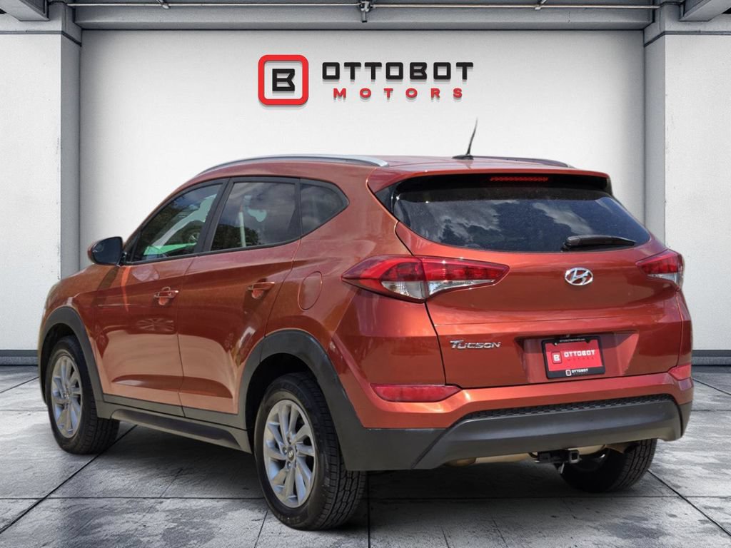 Used 2016 Hyundai Tucson SE w/ Option Group 02 FWD image 3