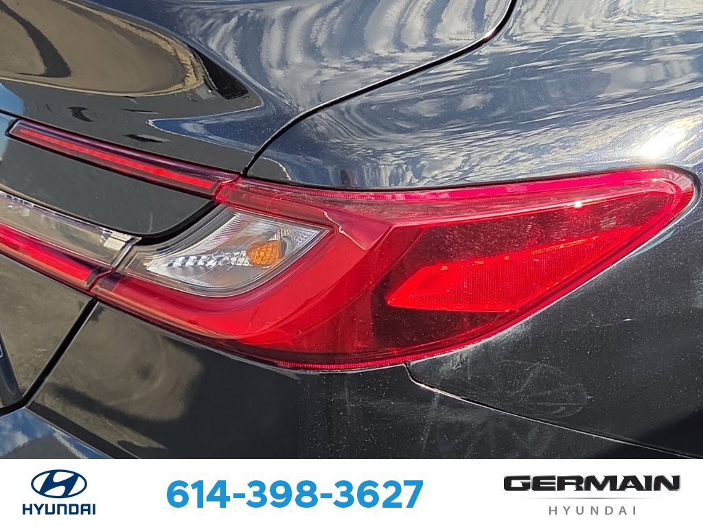 Used 2025 Toyota Camry LE FWD image 10