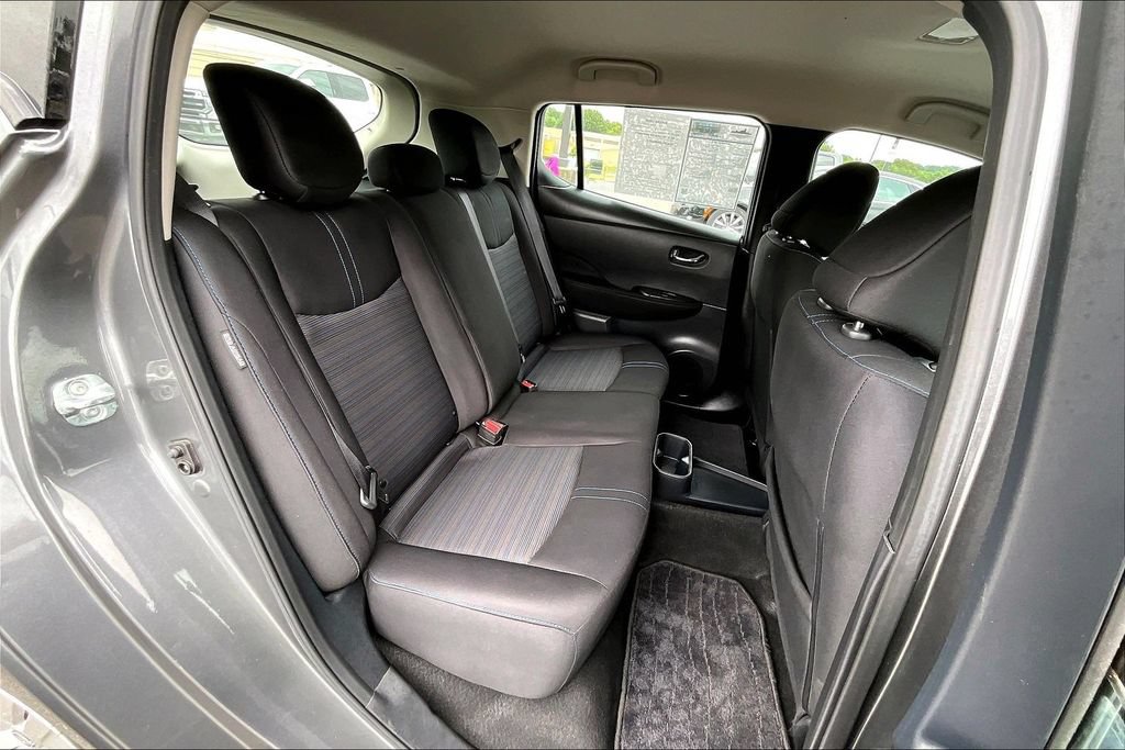 Used 2025 Nissan Leaf S FWD image 27