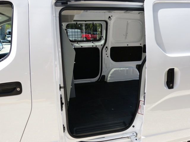 Used 2021 Nissan NV200 SV w/ Sliding Door Glass Package image 18