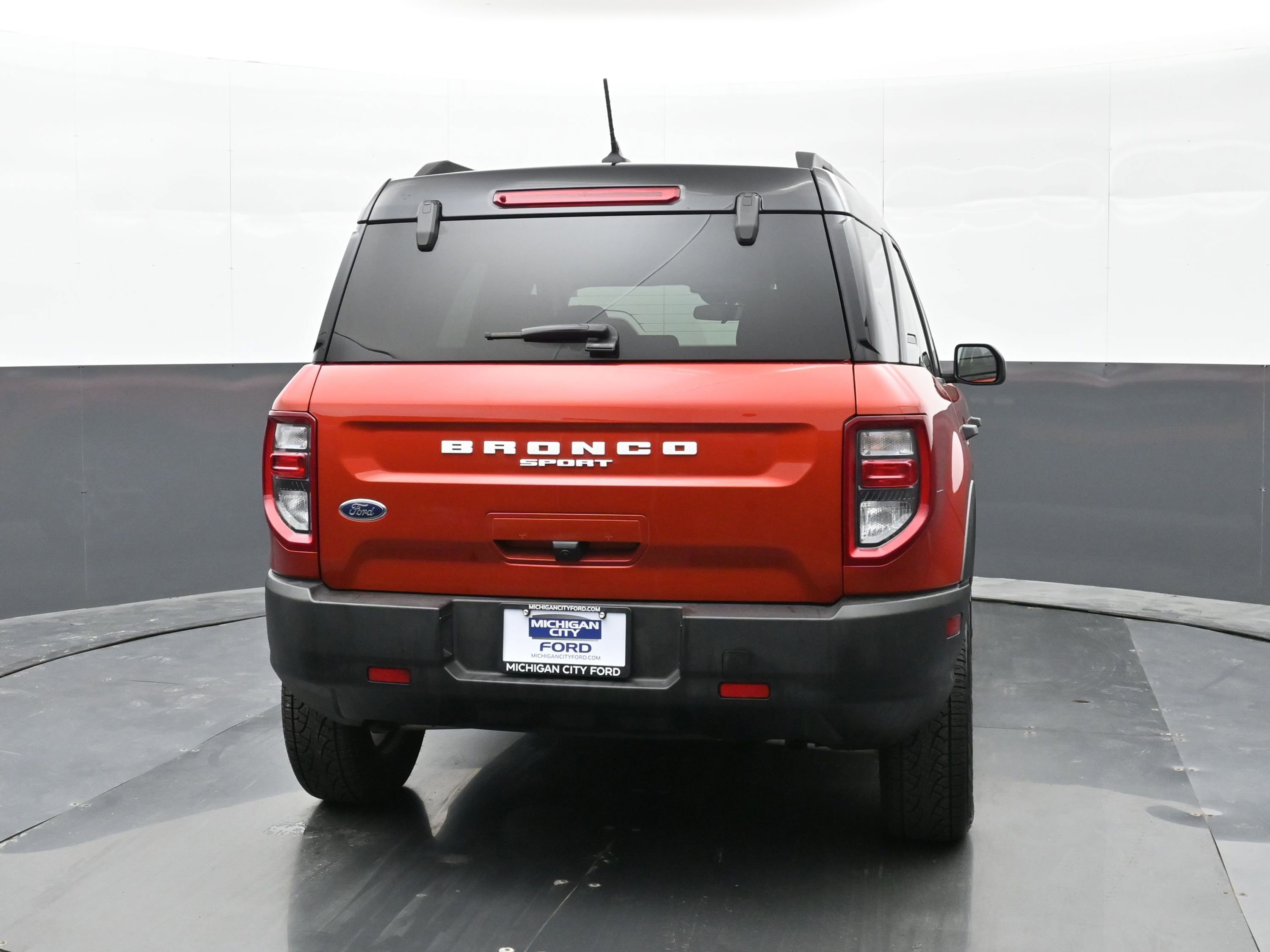 Used 2024 Ford Bronco Sport Badlands AWD/4WD image 3