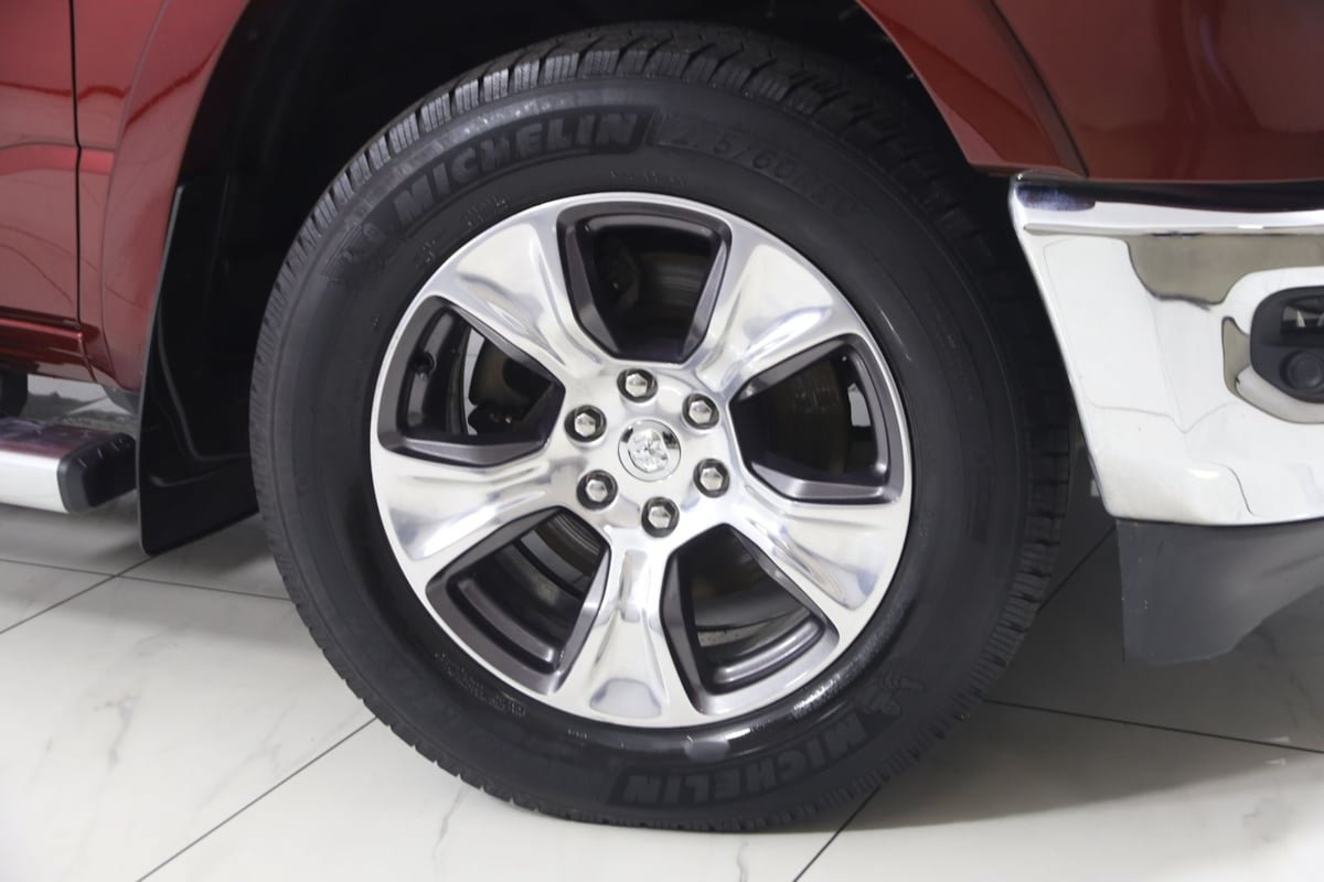Used 2020 RAM 1500 Laramie AWD/4WD image 18