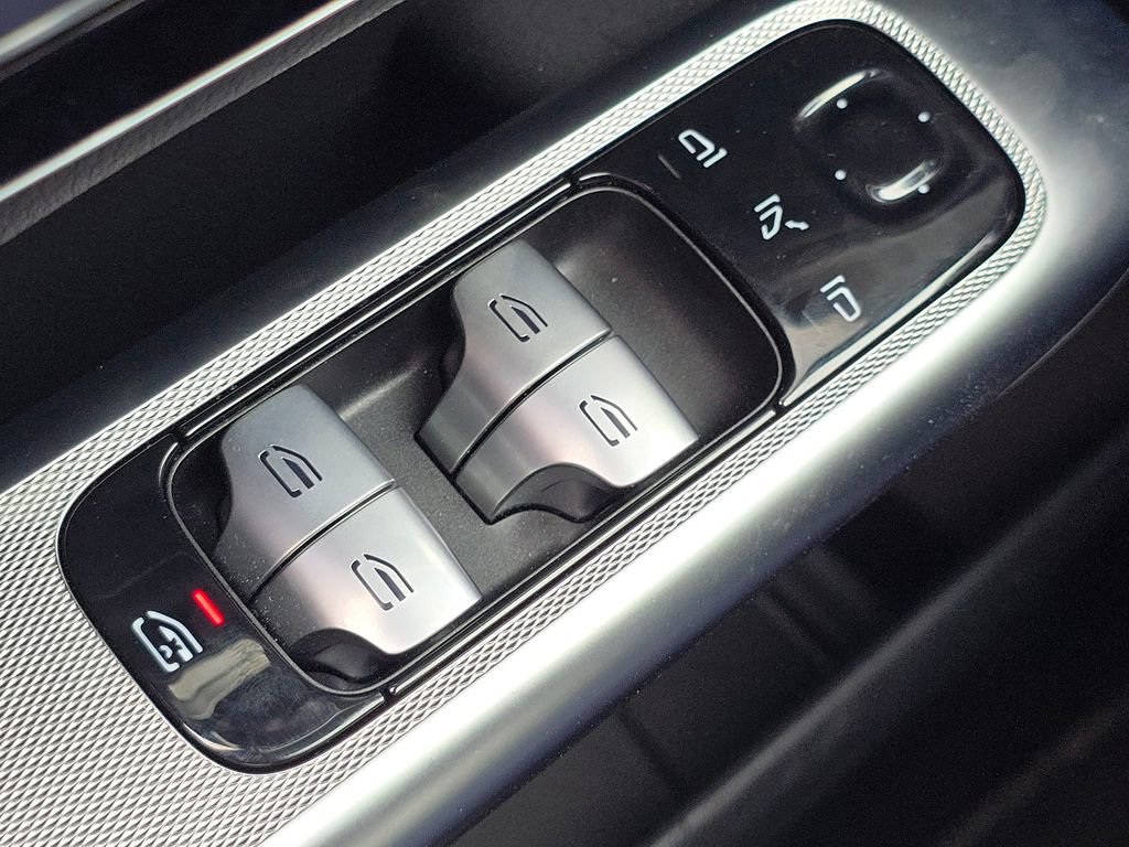 Certified 2026 Mercedes-Benz GLC 300 4MATIC image 28