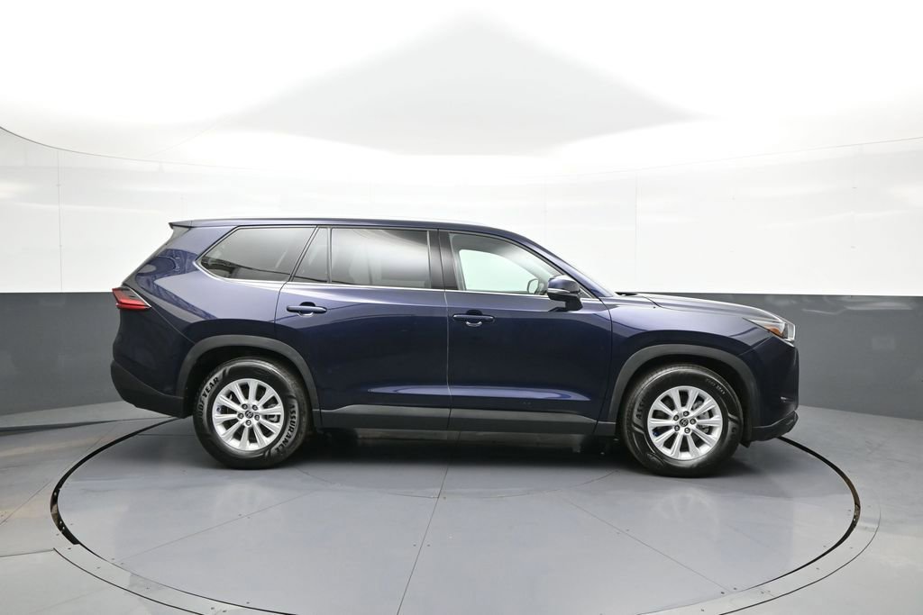 Certified 2025 Toyota Grand Highlander FWD image 5